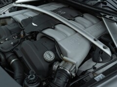 Aston Martin RAPIDE 