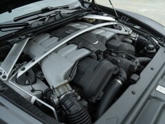 Aston Martin RAPIDE 