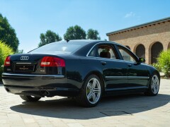 Audi A8 L W12 