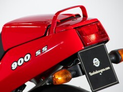 Ducati 900 SS 