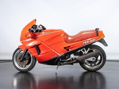 Ducati PASO 750 