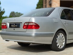 Mercedes Benz E430 V8 