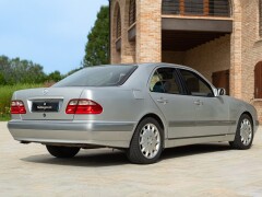 Mercedes Benz E430 V8 