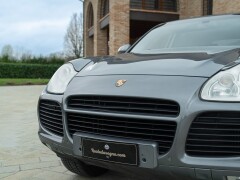 Porsche CAYENNE TURBO 