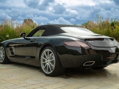 Mercedes Benz SLS AMG Roadster 