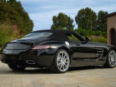 Mercedes Benz SLS AMG Roadster 