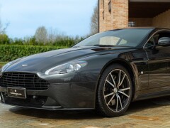 Aston Martin VANTAGE S P10 
