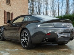 Aston Martin VANTAGE S P10 