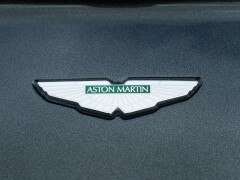 Aston Martin VANTAGE S P10 