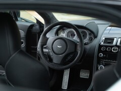 Aston Martin VANTAGE S P10 