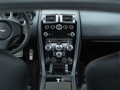 Aston Martin VANTAGE S P10 