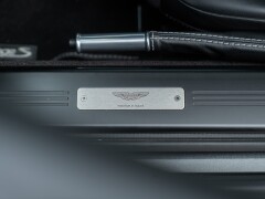 Aston Martin VANTAGE S P10 