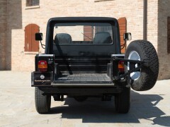 Jeep CJ-8 SCRAMBLER 