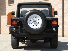 Jeep CJ-8 SCRAMBLER 