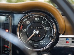 Mercedes Benz 280 SL 