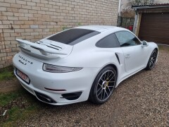 Porsche 911 Turbo S 