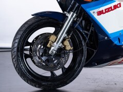 Suzuki GSXR 1100    